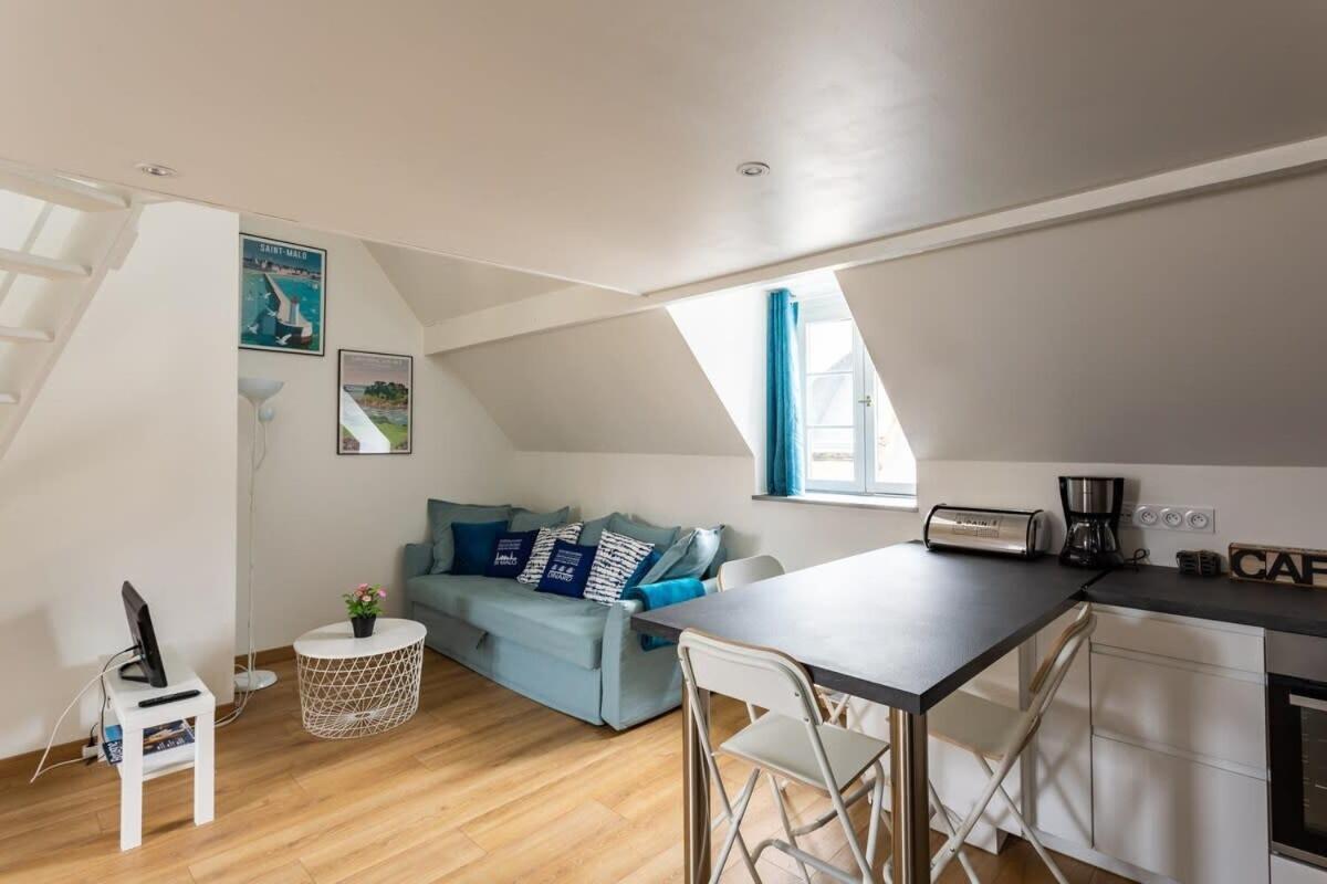 Le Petit Pastel - Joli Duplex - Proche De La Plage Apartment Saint-Malo Exterior photo